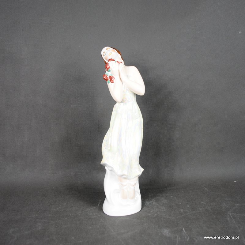 porcelanowa figurka