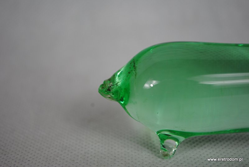 Figurka świnia świnka szkło uranowe