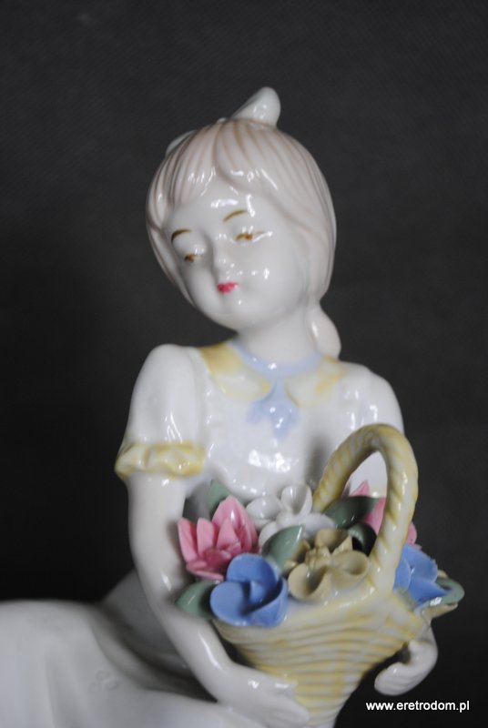 Figurka porcelana