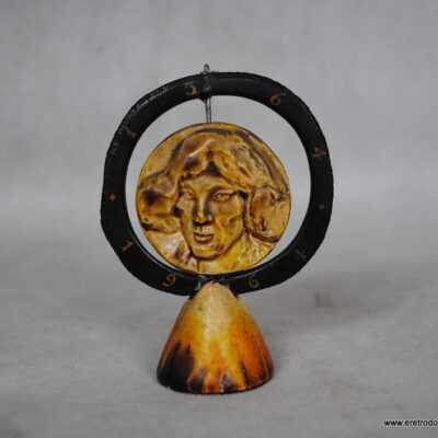 Mikołaj Kopernik figurka wykonana z ceramiki