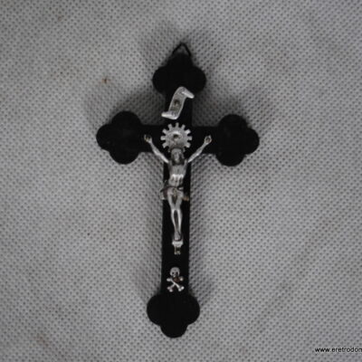 Krzyż Krucyfiks drewno i metal