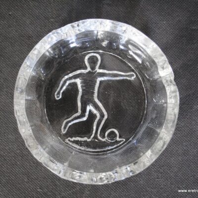 HS Hortensja popielniczka z piłkarzem nr 412