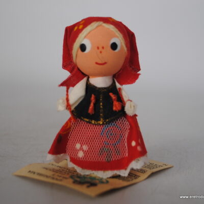 Cepelia lalka regionalna laleczka ludowa prl