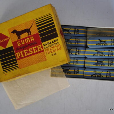 Zakłady kauczukowe Piastów S.A. gumka piesek