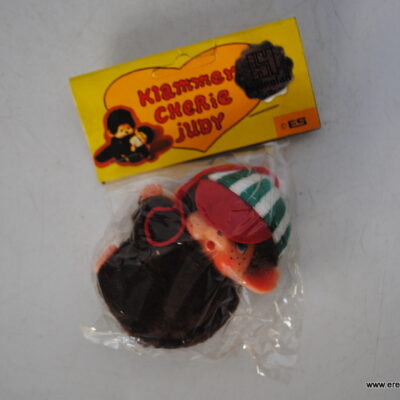 Zabawka małpka na klamerce Cherie Judy