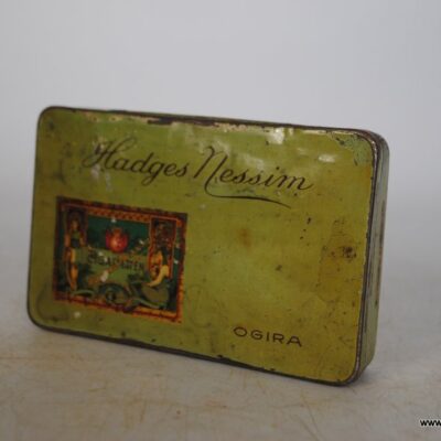 Hadges Nessim puszka po papierosach opakowanie