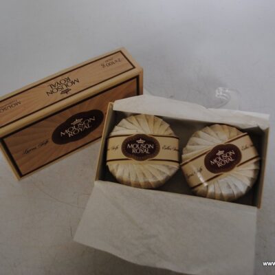 Mouson Royal para mydełek w opakowaniu